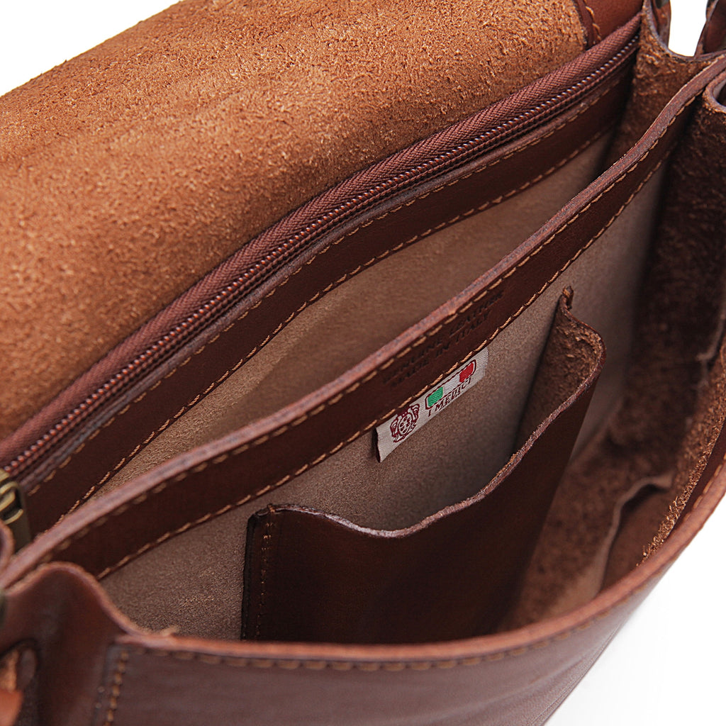I Medici Anzio Crossbody Purse in Brown