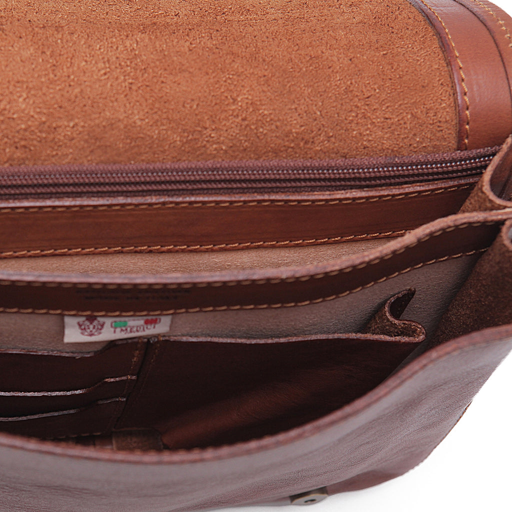 I Medici Asti Small Messenger Bag in Brown