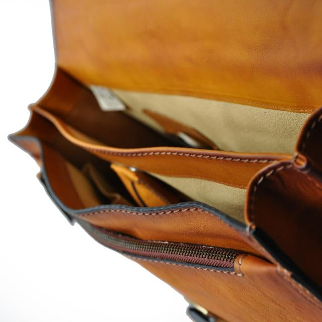 Pratesi Bruce Range Cerreto Guidi Men's Flap Over Leather Briefcase for Men in Brown