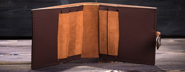 How to Choose the Perfect Leather Wallet for Men?