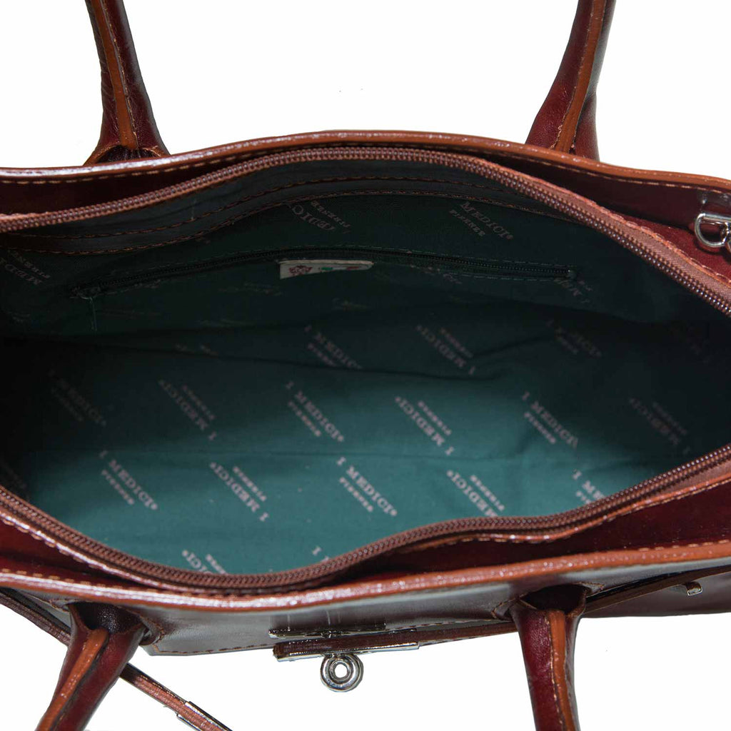 Inside of I Medici The Timeless Italian Leather Handbag