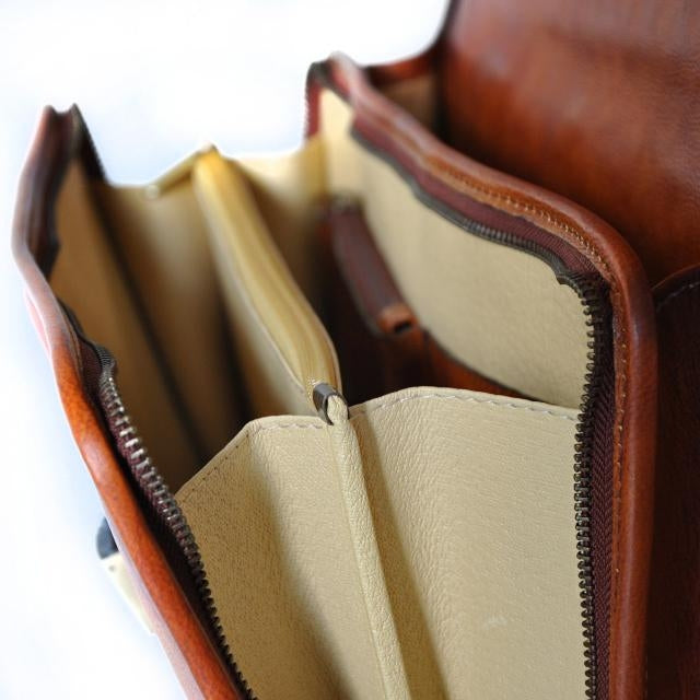 Inside of Pratesi Bruce Range Leccio Leather Breifcase for Men with Accordeon Front Pocket